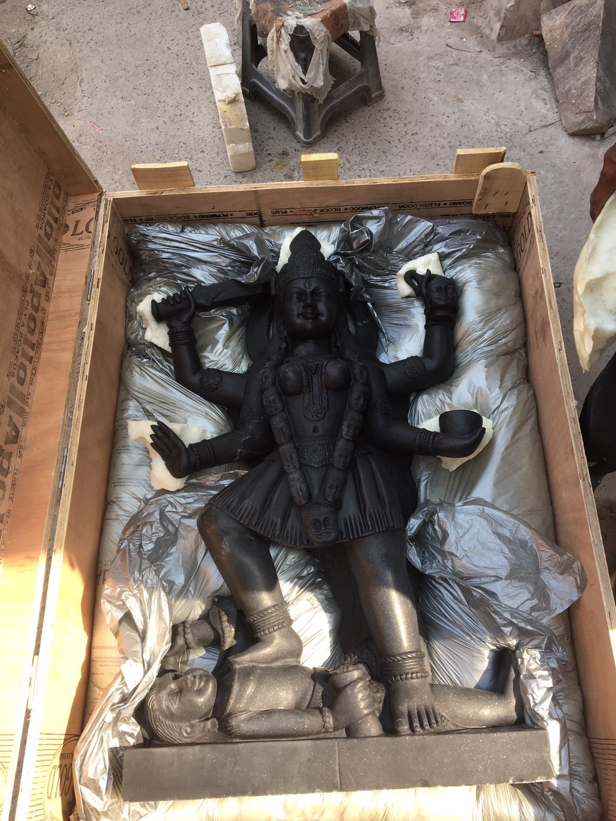 Maa Kali Statue packed Safely